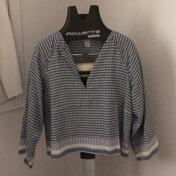 Club Monaco Sheelya Split Neck Top - Picture 3 of 11